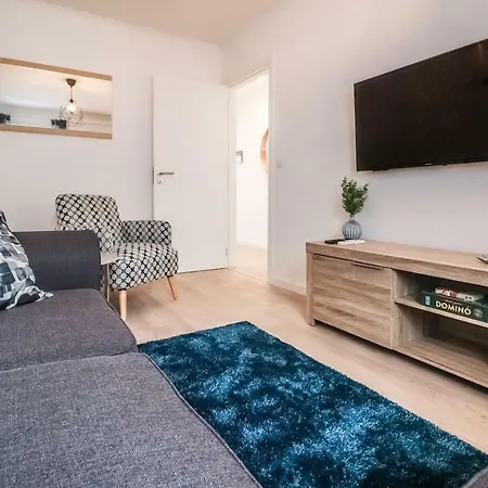 Casa Abacaxi - 1 Min To Beach * Nazaré